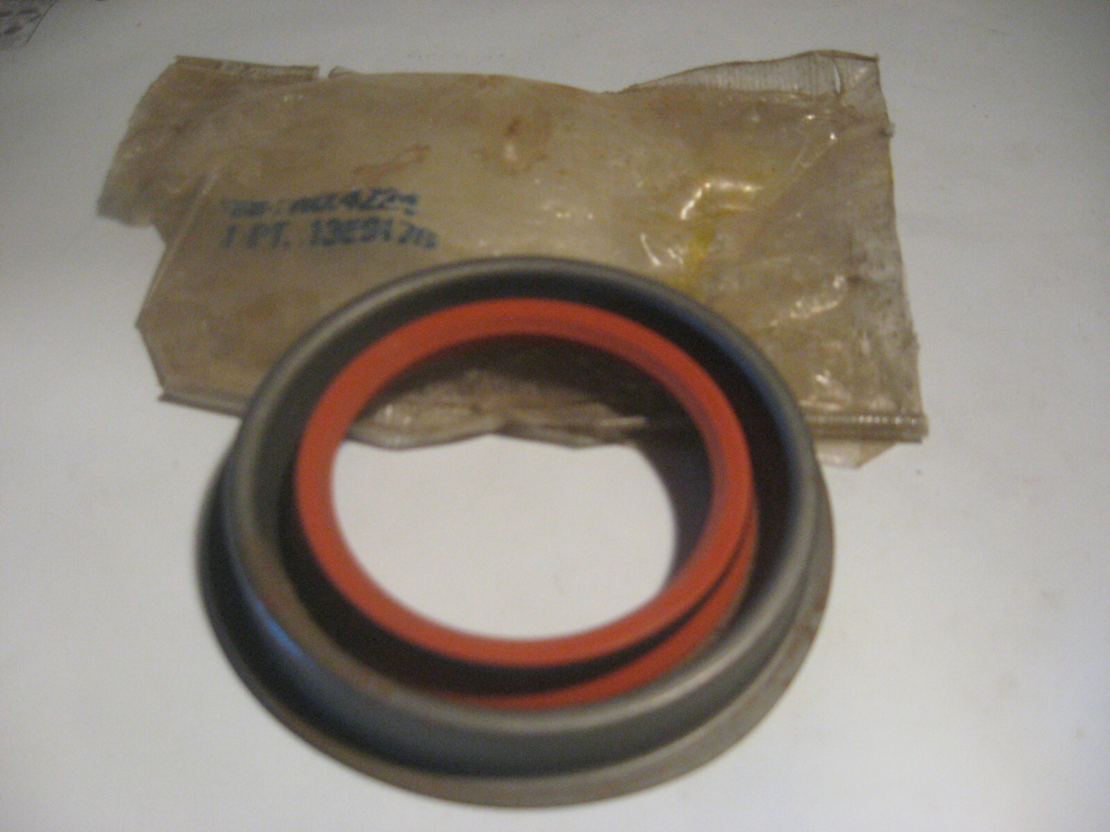 19641969 POWERGLIDE AND TH350 TRANSMISSION FRONT SEAL GM 1359176 NOS eBay