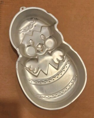 Vintage 1986 Wilton Cake Pan Easter Chick Chicken Egg  # 2105-2356