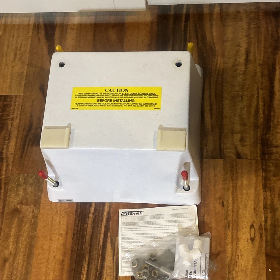 Supreme 656/658 Acrylic Diving Stand Base Only Radiant White w/Jig & Hardware - Image 2 of 4