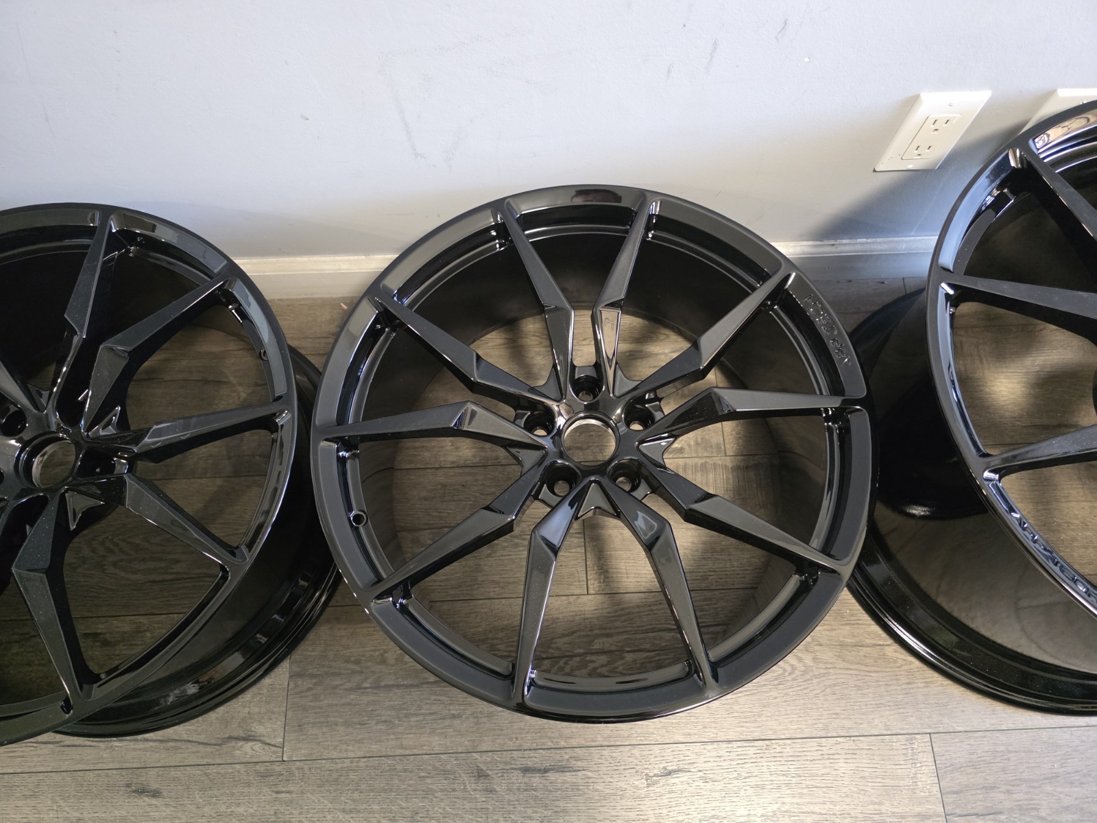 Lamborghini Aventador Front Wheels Set