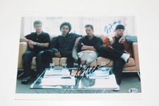ENTOURAGE CAST SIGNED 11x14 PHOTO x4 BECKETT COA VINNY CHASE DRAMA E TURTLE BAS 