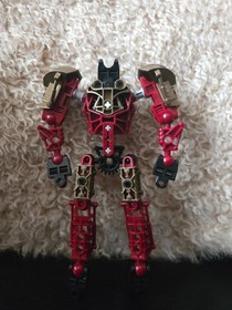 2004 LEGO Bionicle Warriors Toa Lhikan and Kikanalo 8811 Incomplete