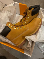 Timberland Men’s Premium 6 Inch Wheat Brown Leather Lace Up Boots