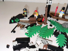 LEGO  6270 Forbidden Island (missing pieces)