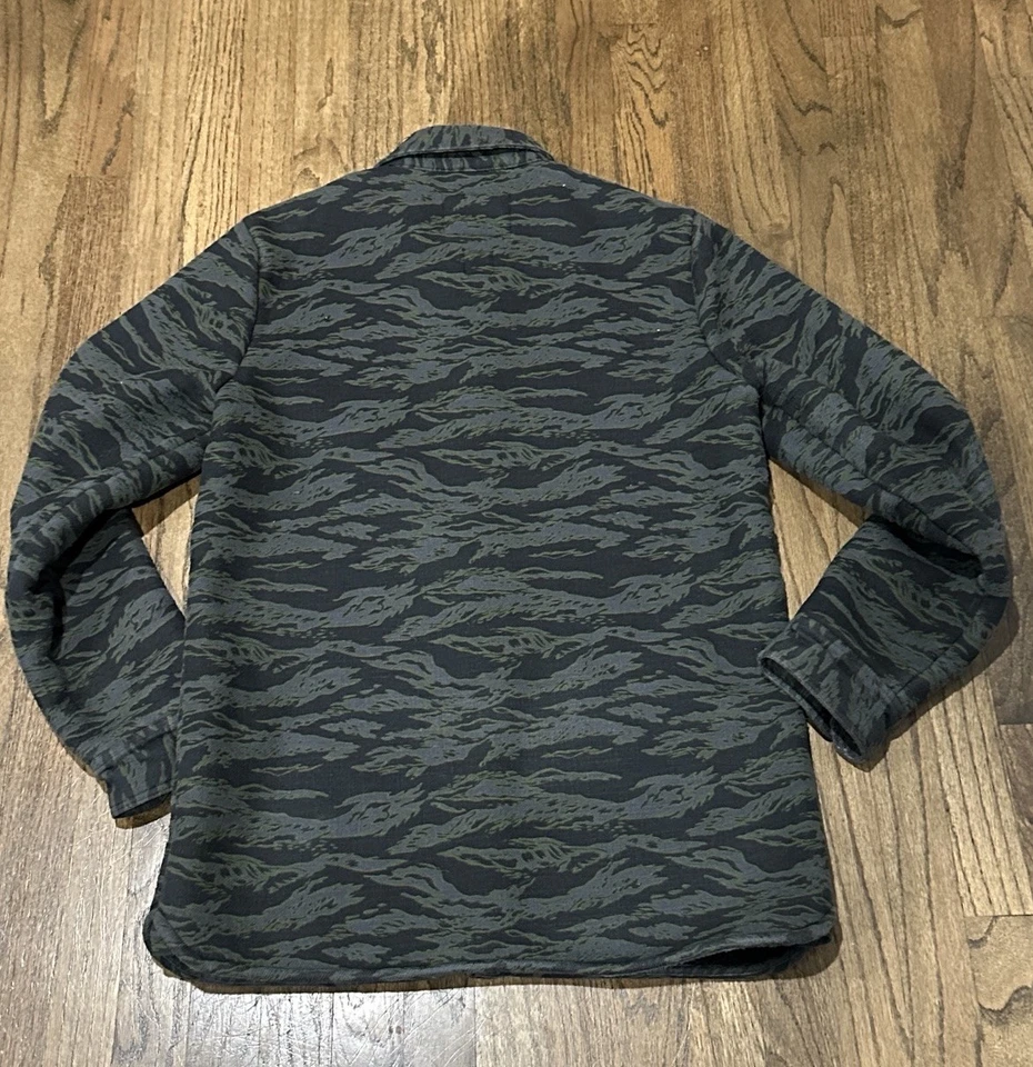 Volcom Large Camo Jacket - Image 2 of 4
