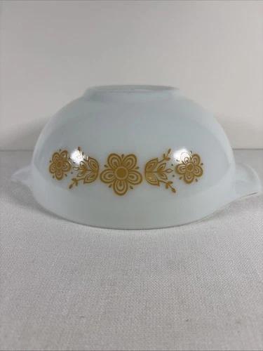 Vintage Pyrex 443 Butterfly Gold Cinderella Mixing Bowl 2 1/2 QT White