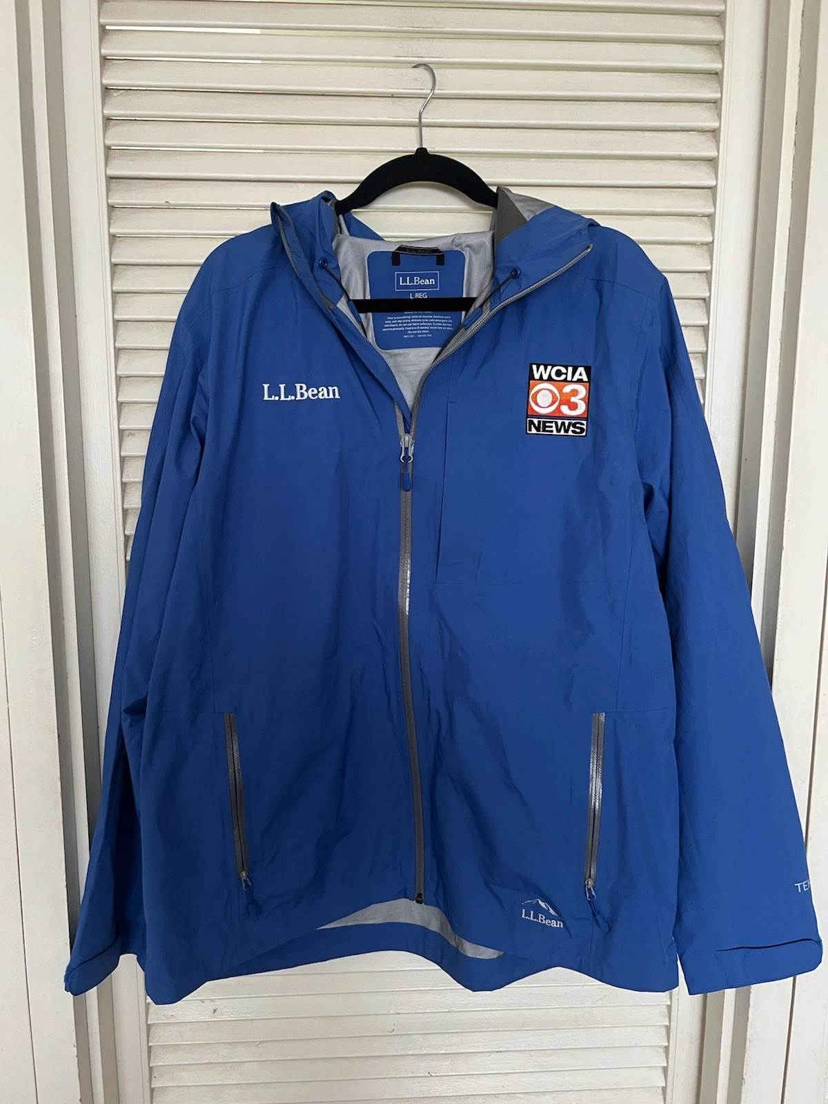 L.L. Bean TEK O2 Storm Rain Jacket Women's Large Blue Zip Local News Branded
Opens in a new window o