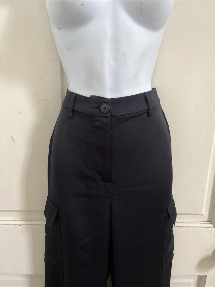 WILDFOX ¡NUEVO! Pantalones utilitarios cargo pierna ancha tiro alto sedosos negros talla XS Foto 3 de 4
