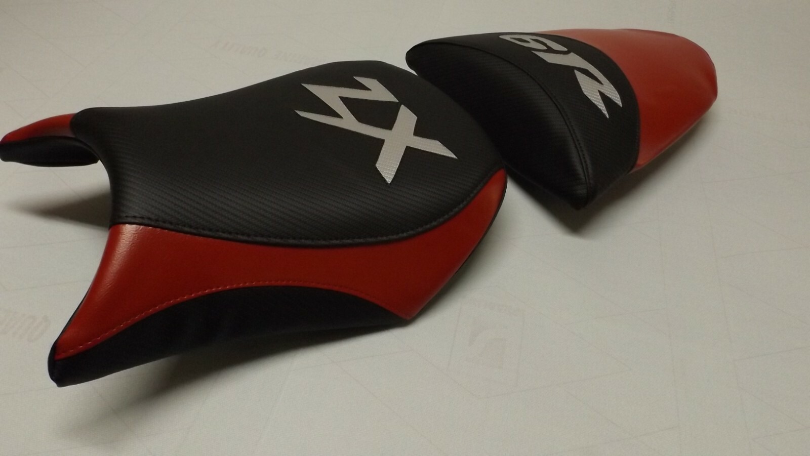 KAWASAKI ZX6R FRONT & REAR 05 06 BLACK/BURGUNDY/SILVER SEAT COVERS