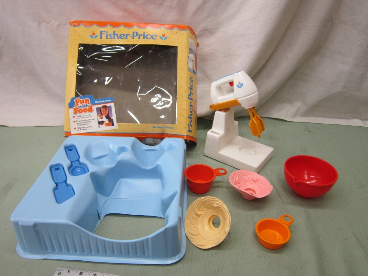 Fisher Price Fun with Food Family Box Mixing Center beaters mixer