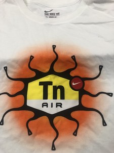 t shirt nike tn air