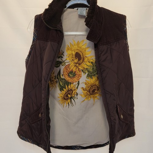 Chaleco Acolchado Cabi Marrón Pana Borde a Cuadros Cremallera Completa Interior Estampado Girasol Talla M  - Imagen 4 de 6