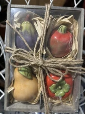 NEW Smith & Hawkens Earthenware  Ceramic Fruit Vegetable In Box From Target 2012