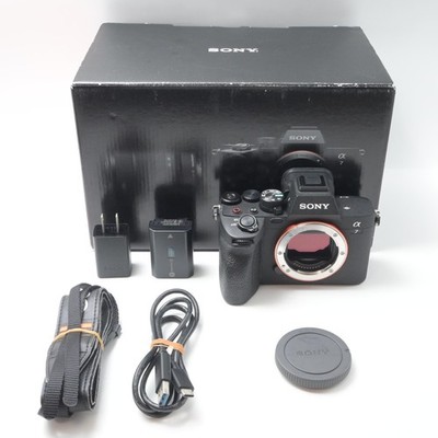 Sony Alpha a7IV ILCE-7M4 Body Englisch OK (Auslösungen: 12024) [Near Mint]...