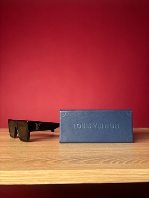 Louis Vuitton Z2125W Sunglasses Black Gold LV Logo 54□19 155