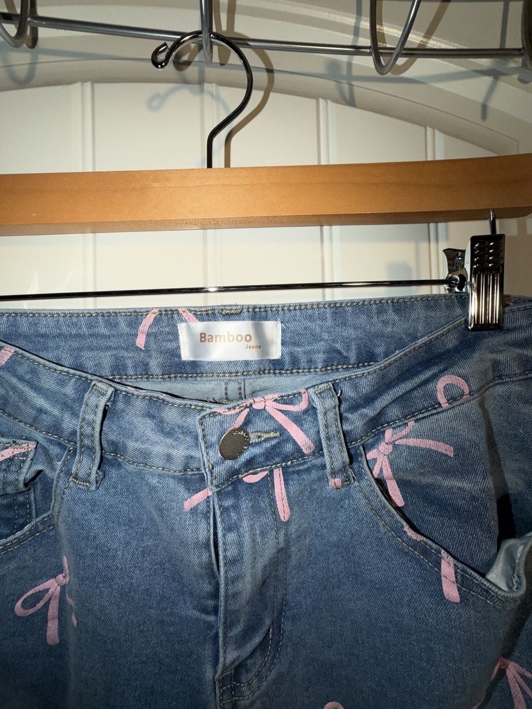 Bamboo Jeans Women's Blue Denim Pants with Pink Bow Print, photo 2