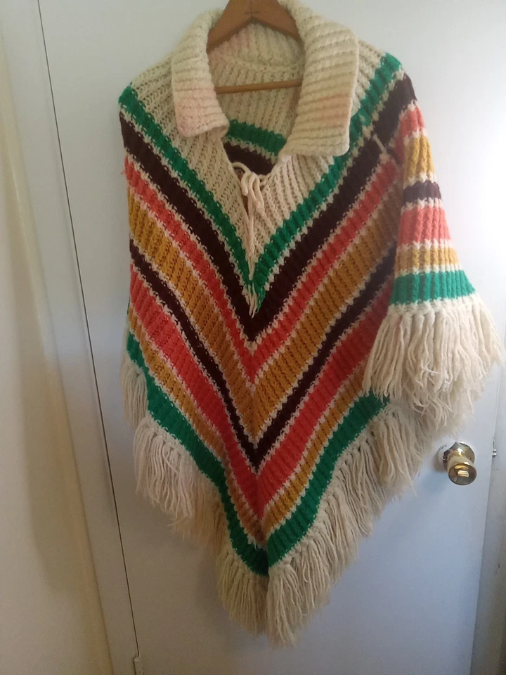 Vtg Boho Handmade 70s Crochet Poncho Autumn Colors One Size Some DamageREAD - Image 3 of 4