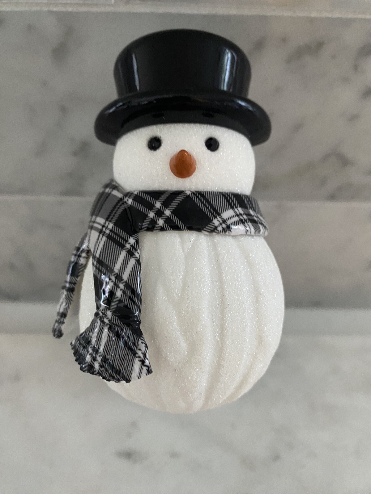 Bath & Body Works SNOWMAN Wallflower Plug In Diffuser Scent Control Christmas-image