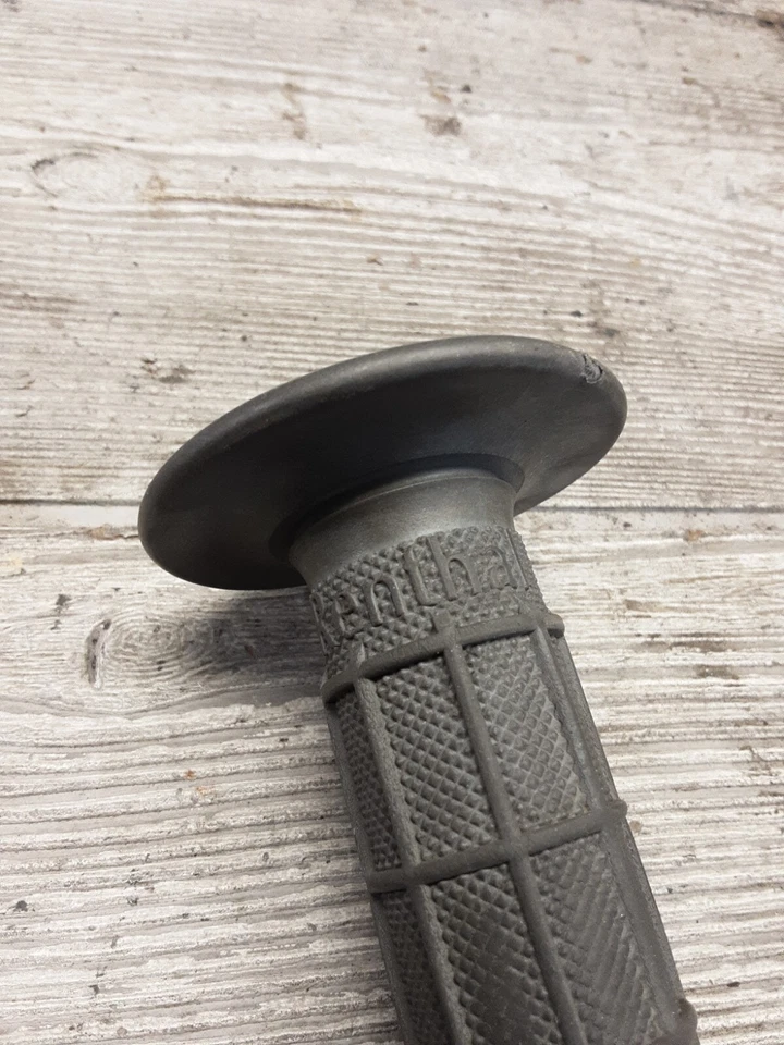 2007 07 07-09 Kawasaki Eliminator 125 BN125 Renthal empuñaduras medianas tubo de acelerador Foto 3 de 4