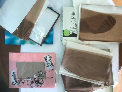 LOT 5 pr VTG Nylon Stockings 2 seamed Cuban he KAYSER MOJUD PENNEY BEAUTI ETON - Picture 2 of 5