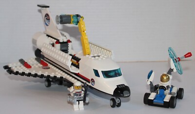 Lego Astronaut collection from sets #3367 #30315 and minifigure TWN303
