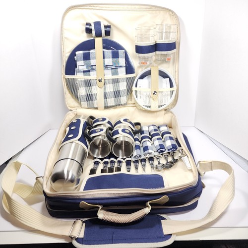 Wenzel Picnic Set For 4 Cutlery Cups Napkins Dishes Picnicware Case - Picture 2 of 15