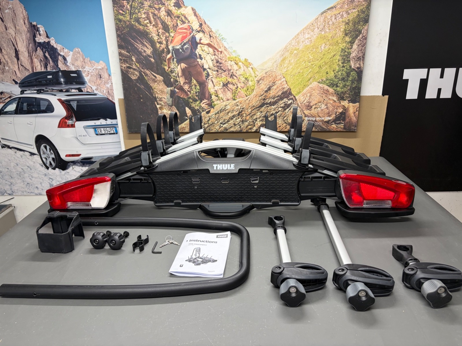 Thule 926 Velocompact 3 bike cycle rack 926021 (Later version of the Thule 927)