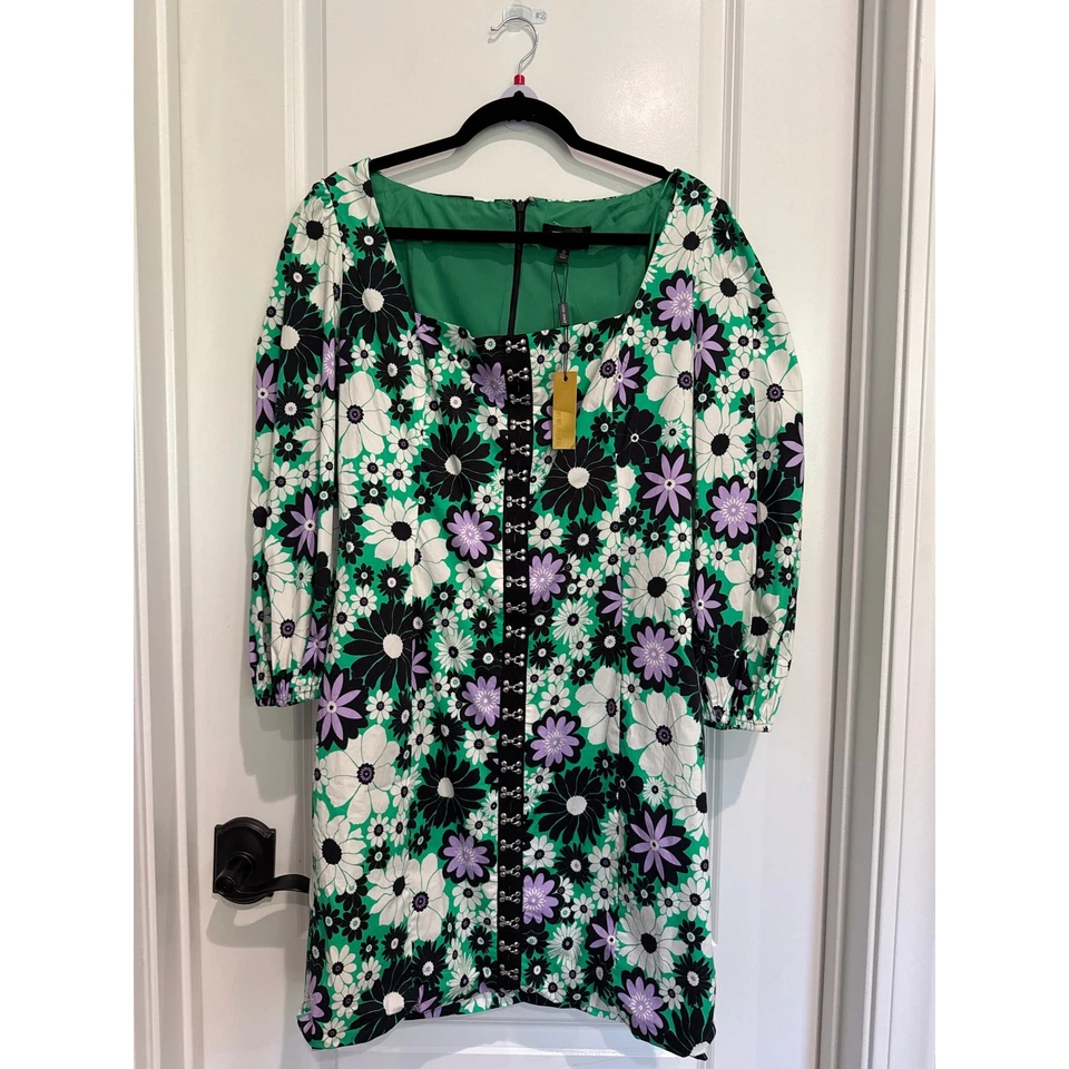 Precio de venta sugerido por el fabricante $245 Mini Vestido Floral Alexia Admor Talla 12/L | ENVÍO EL MISMO DÍA o al DÍA SIGUIENTE  Foto 3 de 4