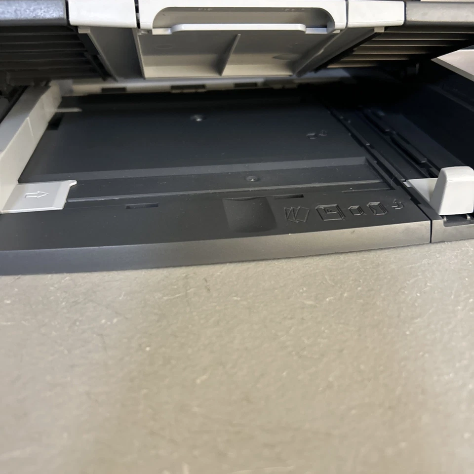 HP DeskJet 5650 Workgroup Inkjet Printer- Ink And Wires Are NOT included - Image 3 of 4