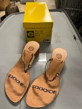 Women's Yellow Box Sandals Size 6 Pink