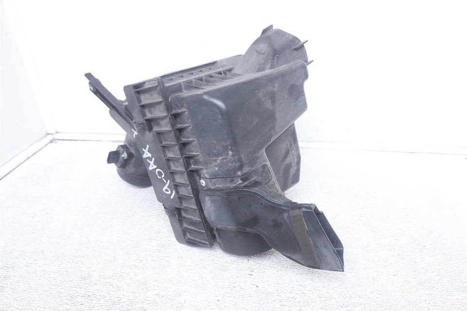 2006-2010 Infiniti M45 4.5L Air Intake Cleaner Filter Box 16500-Eh000 - Image 4 of 4