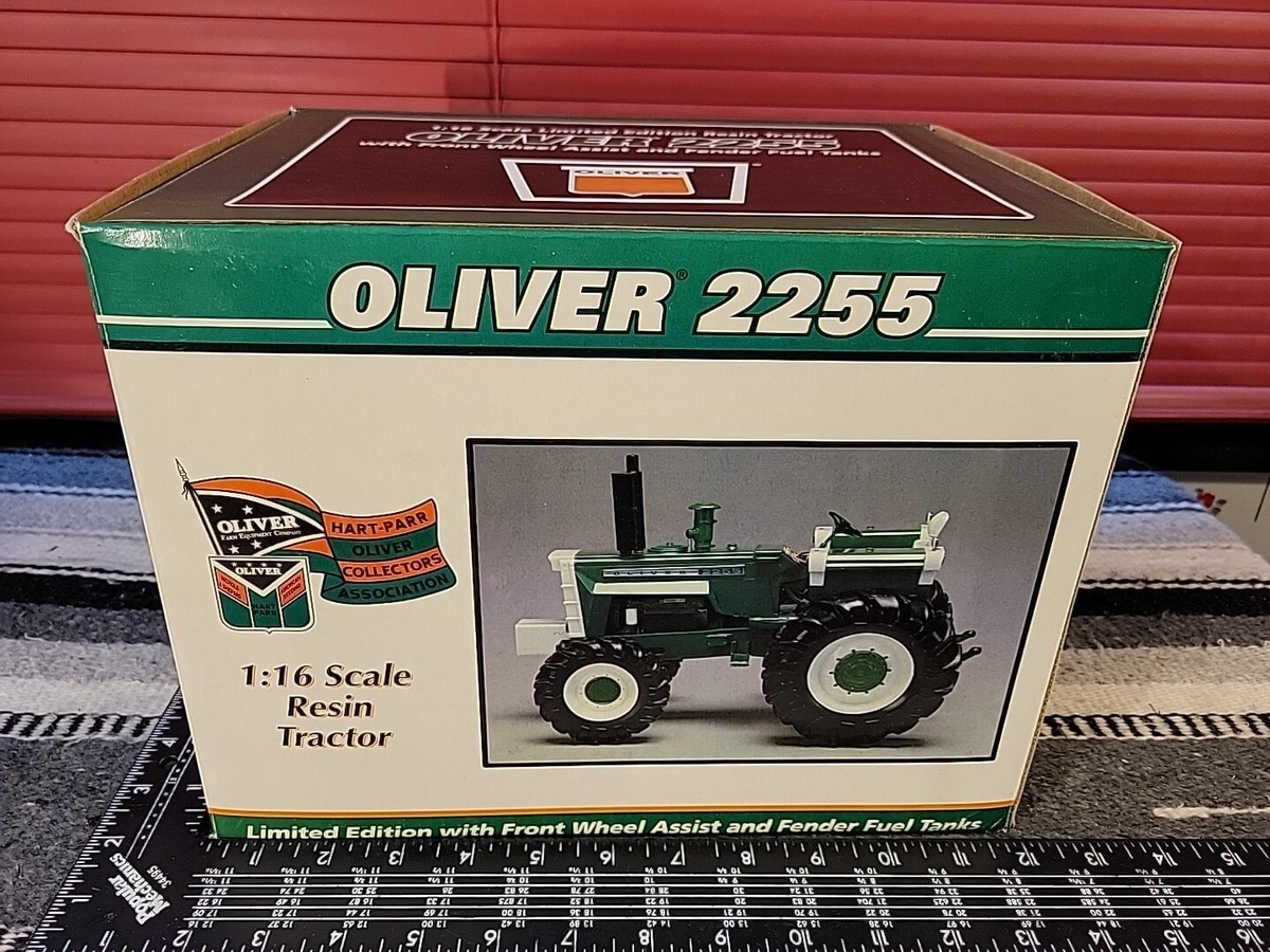 Oliver 2255 w/FWA Fender Fuel Tanks 1/16 Resin Tractor Replica