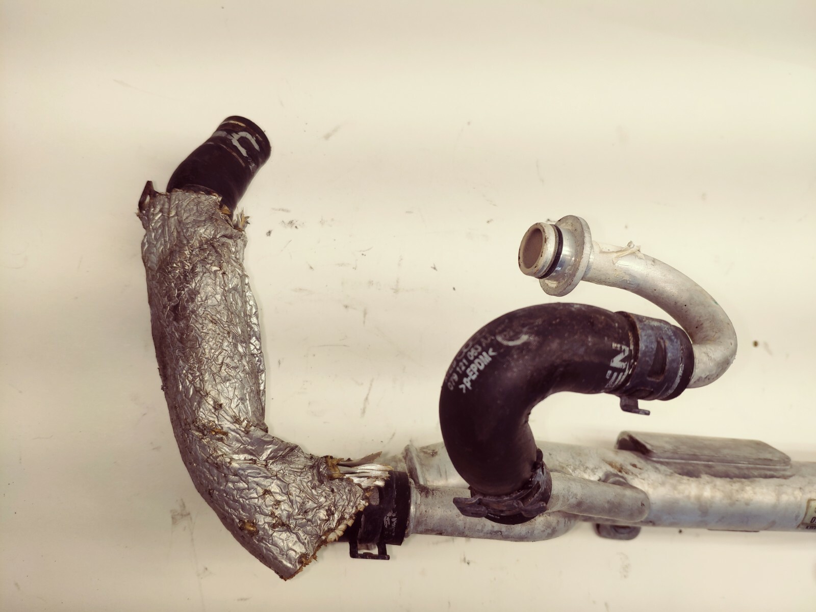 2007Audi A6 4.2L Rear Engine Coolant Cooling Water Pipe Hose Tube Assembly C10