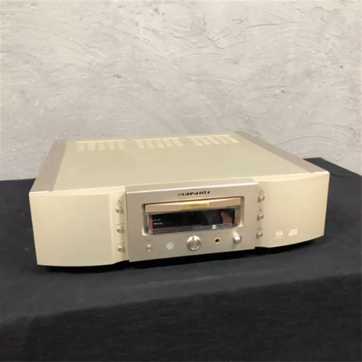 Marantz SA-15S1 SACD Super Audio CD Player Vintage Silver Very Good