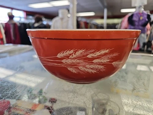 Vintage Pyrex Autumn Harvest Wheat Mixing Bowl #403 Rust 2.5 qt.