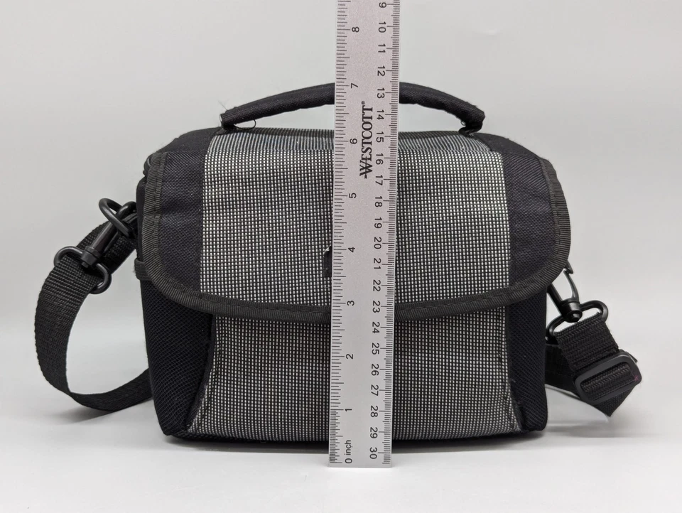 JVC Padded Canvas Camera Camcorder Bag Black with Shoulder Strap 4" x 4" x 7" - Image 3 of 4