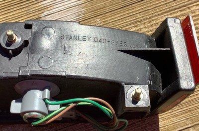 Honda GL1500 Goldwing Stanley Tail Lights Lot 040-8683 R & L Honda GL1500 Goldwing Stanley Tail Lights Lot 040-8683 R & L