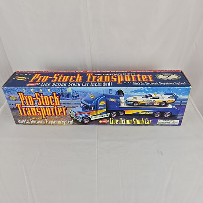 2000 Pro Stock Transporter Sunoco W/ Live-Action Stock Car