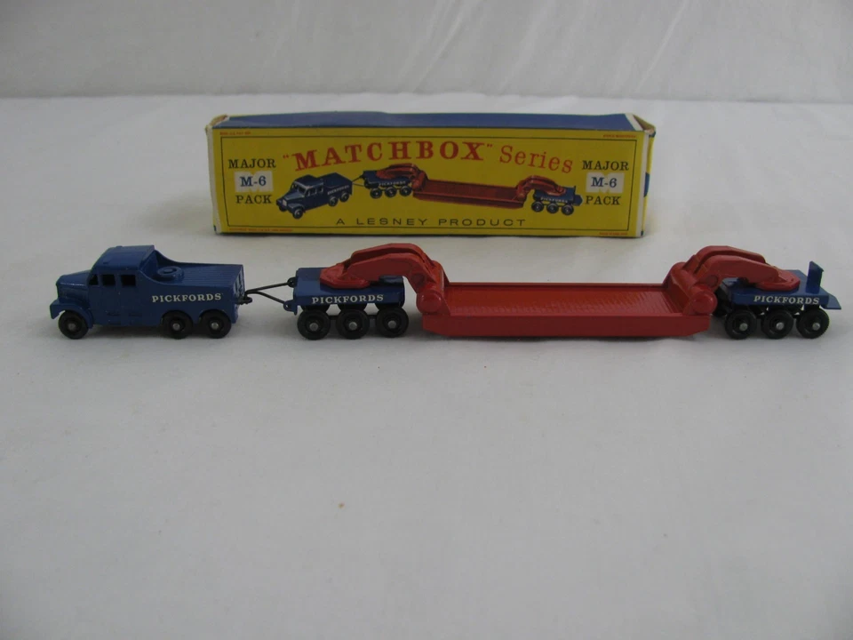 Matchbox M-6 Major Pack Pickfords 18-Wheel Scammel Tractor & Transporter w/ Box - Image 2 of 4