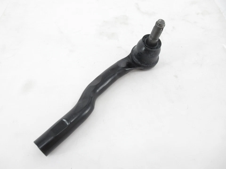 Barra de amarre exterior genuina OEM Mazda GHT2-32-280A pasajero derecha extremo 2014-2018 3 y 6 Foto 4 de 4