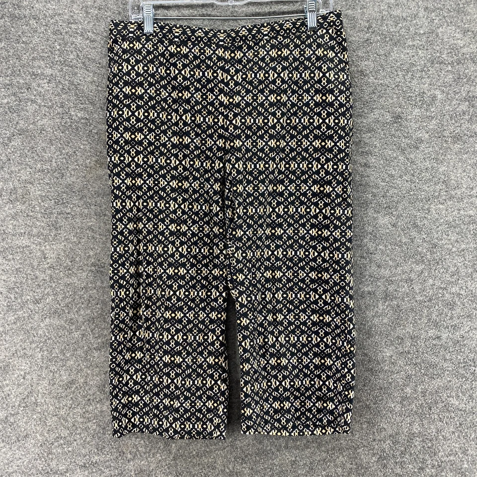 Pantalones cortos Alfred Dunner para mujer 12P Petite negros geométricos tiro alto frente plano Foto 4 de 4