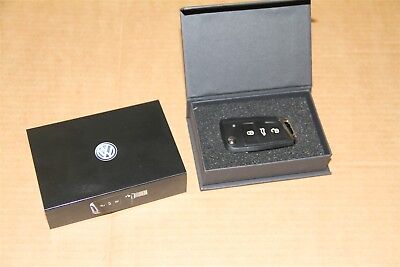 Original Volkswagen VW Schlüssel USB-Stick 8GB 000087620C 041
