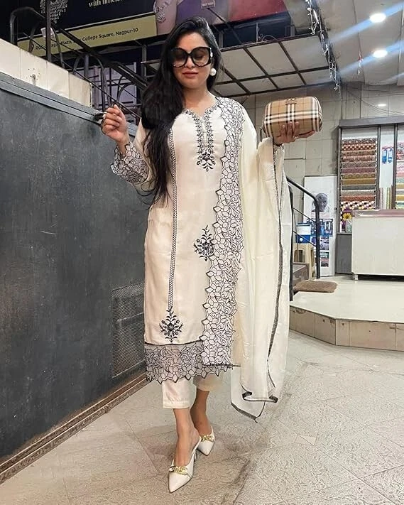 Mujer India Negro Bordado Kurta Con Pantalones y Dupatta, Top Salwar Paquistaní Foto 3 de 4