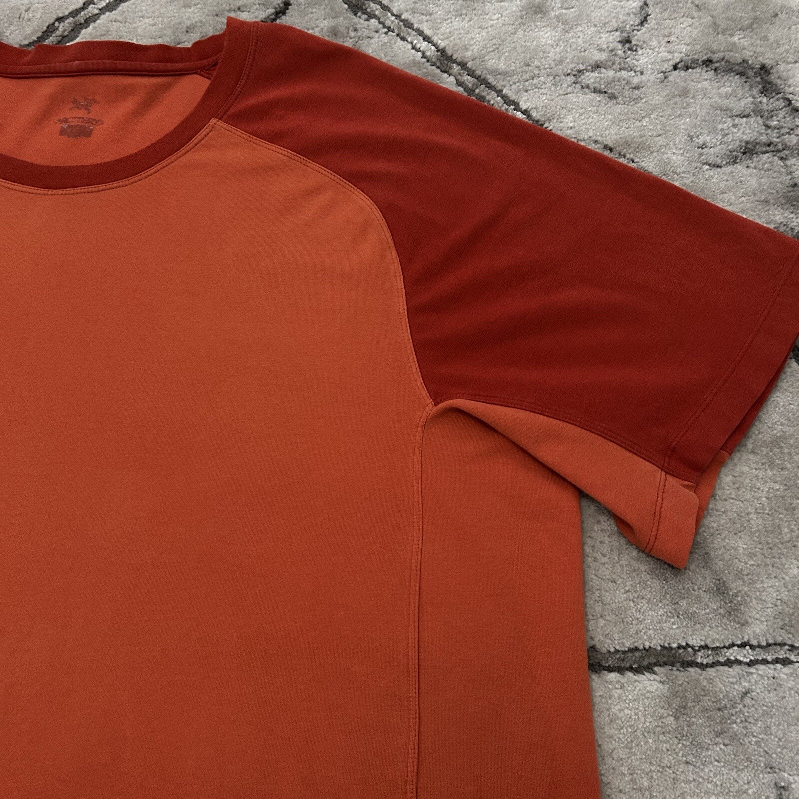 ARC'TERYX Maglietta Arcteryx Arancione Rosso Raglan Stretch Performance XL Uomo Escursionismo Gorpcore