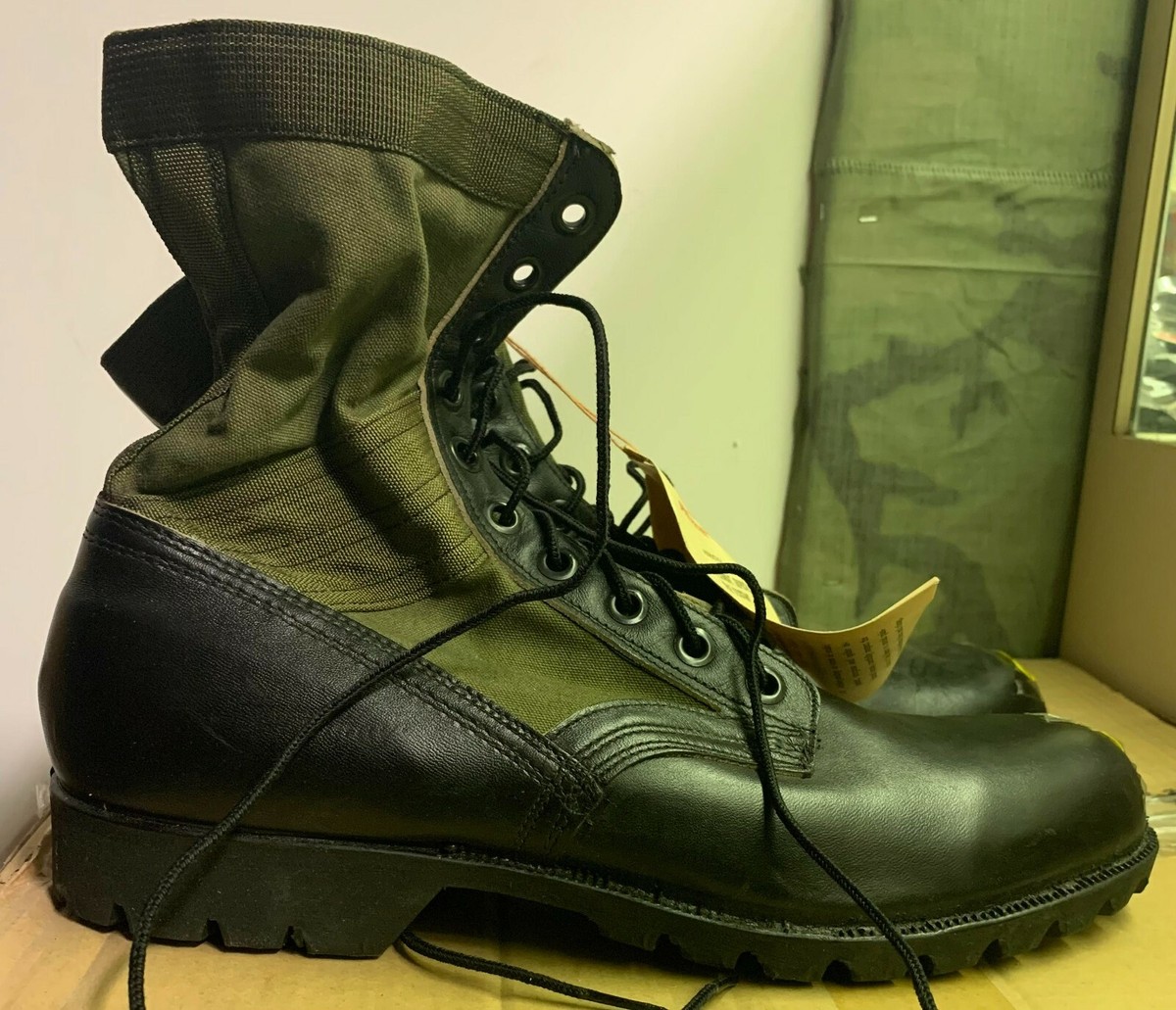 VINTAGE 1960s VIETNAM ERA BATA TROPICAL SPIKE RESISTANT COMBAT BOOTS NOS 60s Vietnam War Vintage Tropical Combat / Jungle Boots  main image 3