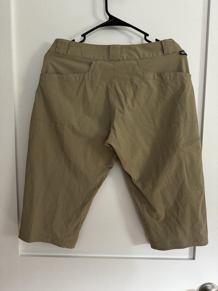 EMS Eastern Mountain Sports Women Nylon Capri Pants Bermuda Shorts Size 4 Beige eBay