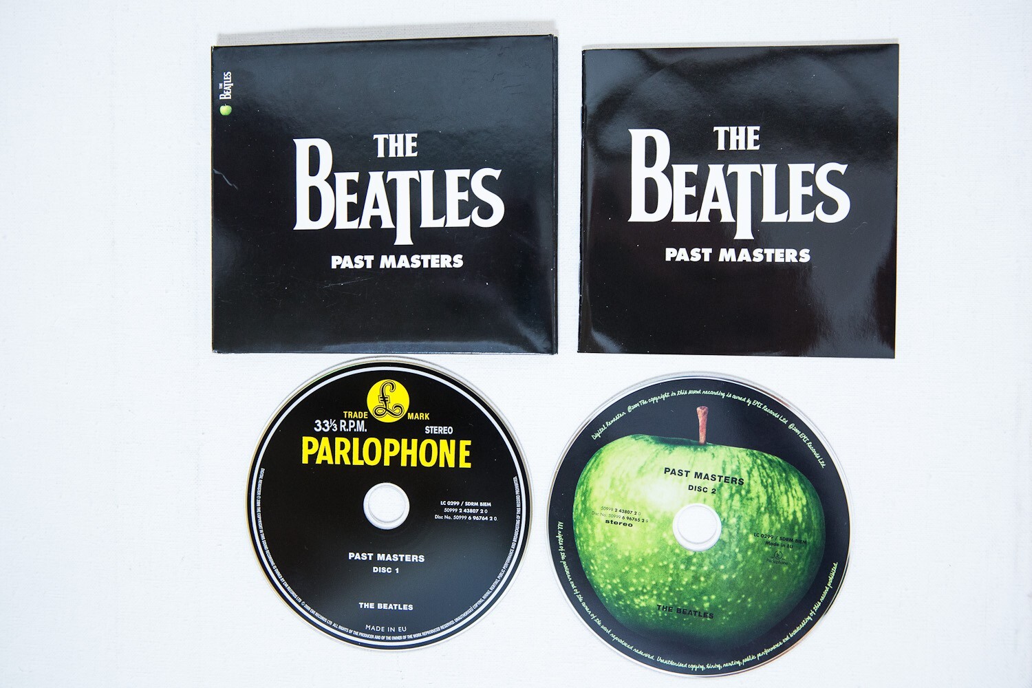 The Beatles Past Masters Volume 1 & 2 CD Remastered Album 2 Discs 2009 VGC