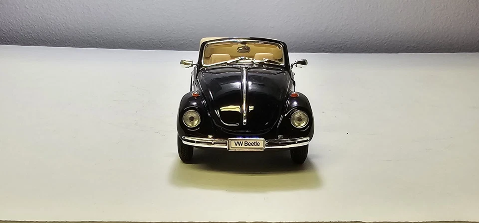 Volkswagen CONVERTIBLE COMEMORATIVE Fac. autêntico Carro promocional PRETO VERDADEIRO REQUINTADO! - Imagem 3 de 4