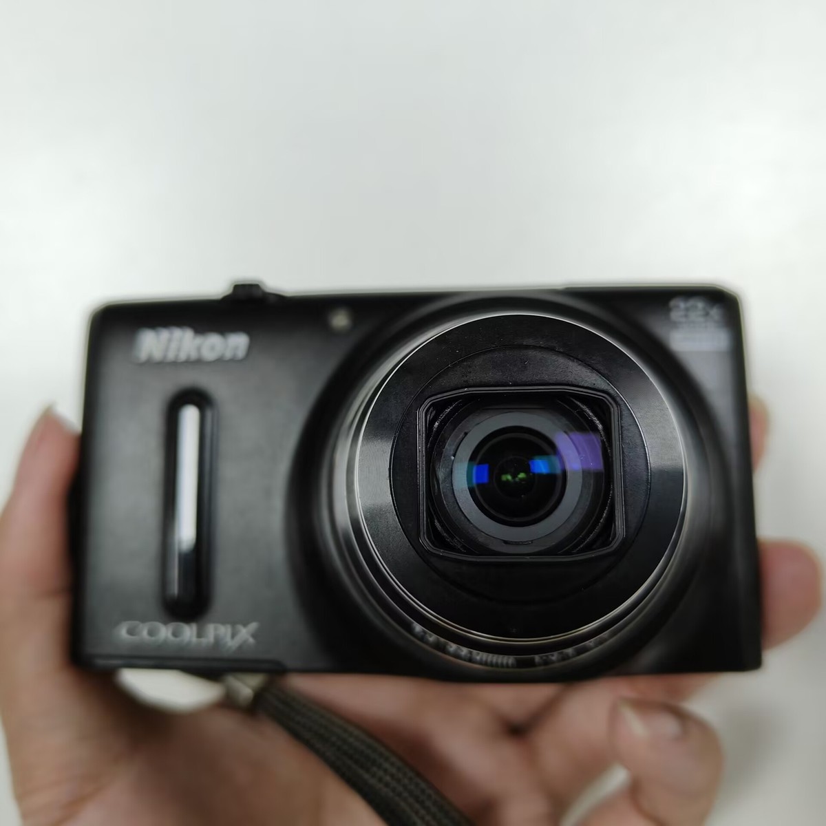 ニコンNikon COOLPIX S9600NIKKOR 22X Nikon COOLPIX S9600 16.0MP Compact Digital Camera 30x Zoom