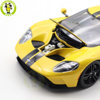 1/18 Autoart 72944 FORD GT 2017 Triple Yellow / Black Stripes